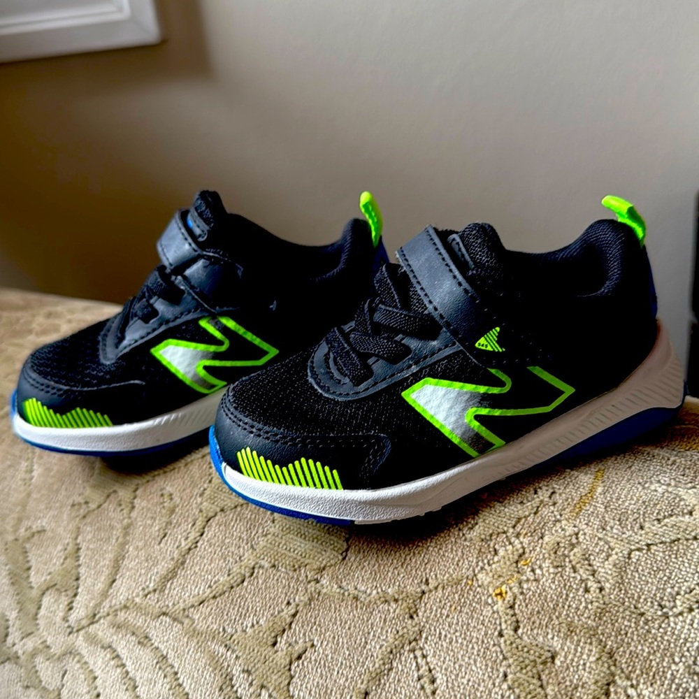 Toddler New Balance Fresh Foam Arishi Sneaker SZ 5